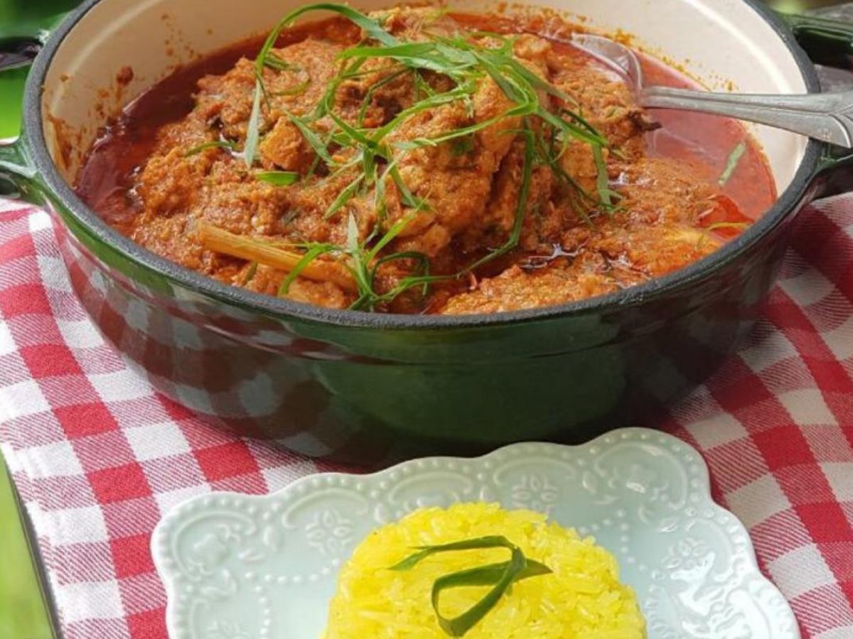 Rendang Ayam Resipi Bonda Kegemaran Ramai